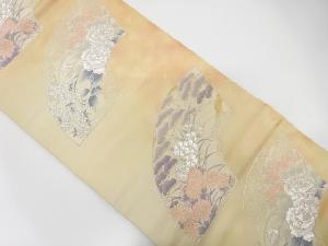 地紙に牡丹・菊・撫子模様織り出し　名古屋帯